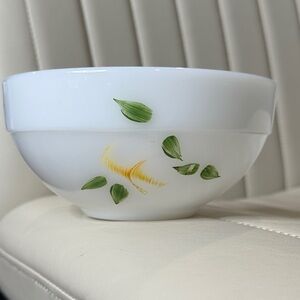 Vintage Fire King MILK GLASS 1950 / 1960 Hand Painted 6in "Gay Fad, Peaches" GUC